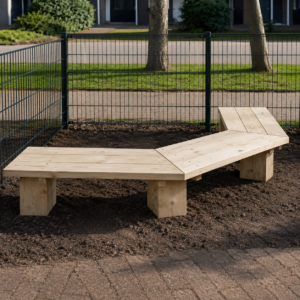 Achteckige Parkbank