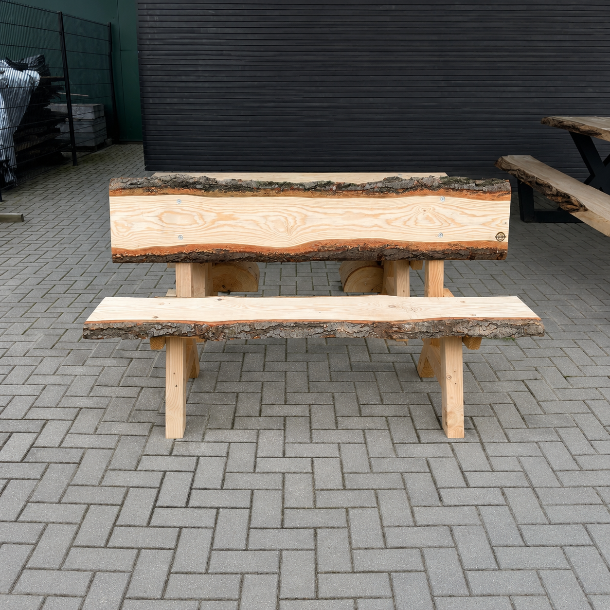 Holzbank – Bild 3